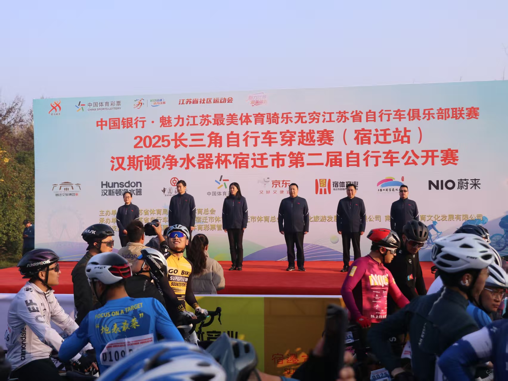 671e9d0f56a198febc2cf4c1e7ec51d3(1)