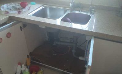 百萬裝修的豪宅，竟被一臺凈水器所毀